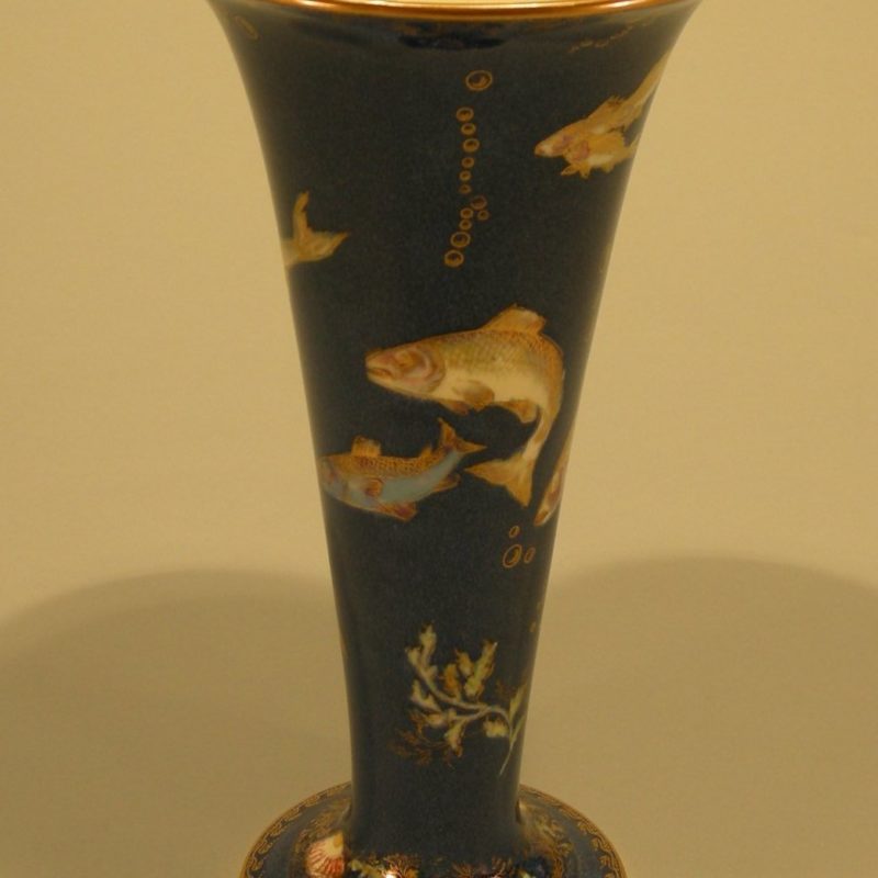 Lustre Vase