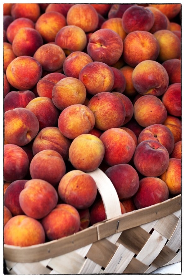 Figure 5. “Peaches at the Market” by Rob Shenk (CC BY-SA 2.0). 